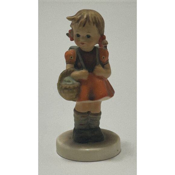 Hummel Other - Goebel Hummel "School Girl" Figurine W. Germany 81 2/0 NO BOX Vintage